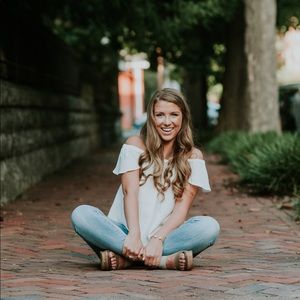 Laju White off the shoulder shirt